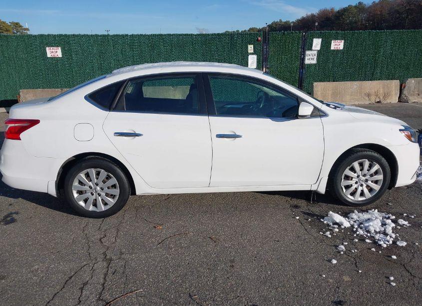 Photo 13 of 2018 Nissan Sentra S (VIN 3N1AB7AP5JY321478)