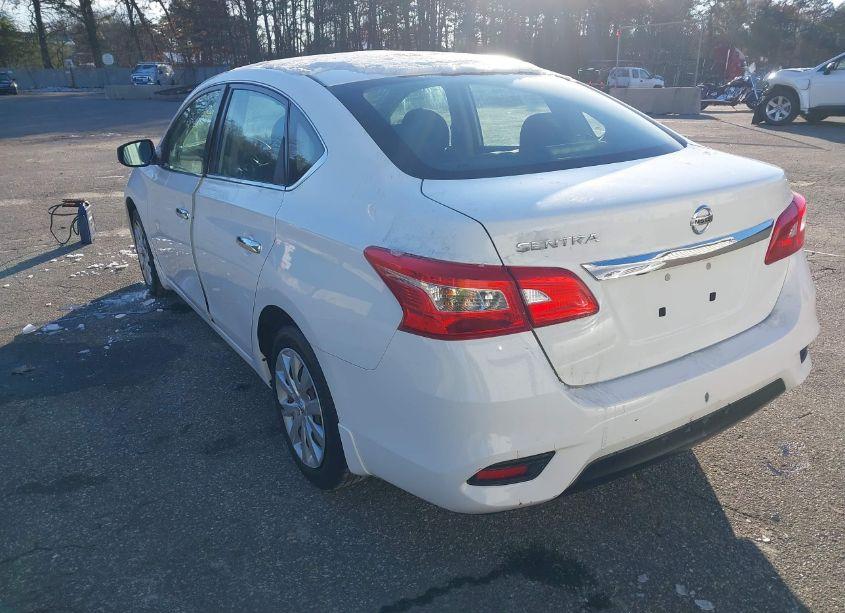 Photo 3 of 2018 Nissan Sentra S (VIN 3N1AB7AP5JY321478)