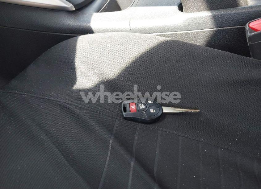 Photo 11 of 2018 Nissan Sentra S (VIN 3N1AB7AP5JY329029)