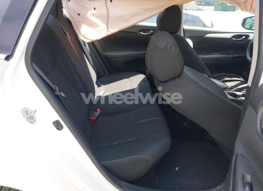 Photo 8 of 2018 Nissan Sentra S (VIN 3N1AB7AP5JY329029)