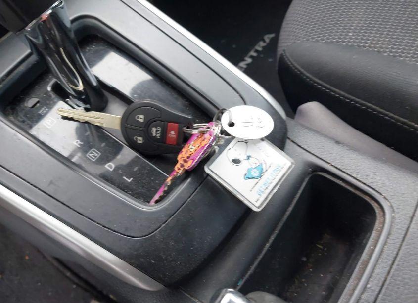 Photo 11 of 2018 Nissan Sentra S (VIN 3N1AB7AP5JY330469)