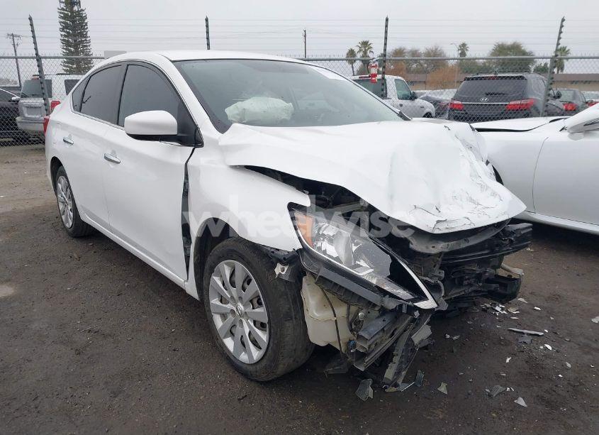 2018 Nissan Sentra S (VIN 3N1AB7AP5JY332982) main photo