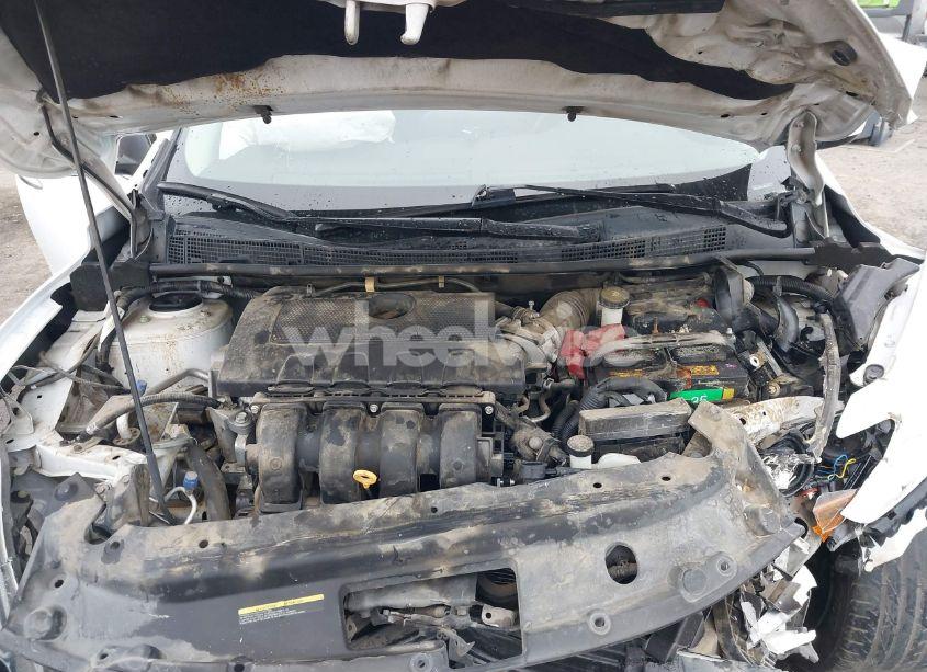 Photo 10 of 2018 Nissan Sentra S (VIN 3N1AB7AP5JY332982)