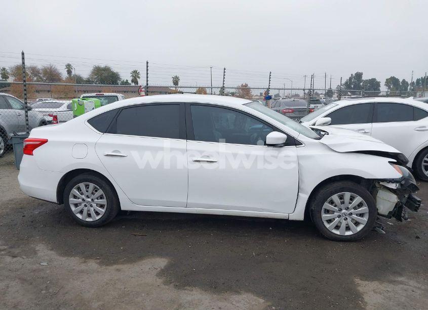 Photo 14 of 2018 Nissan Sentra S (VIN 3N1AB7AP5JY332982)