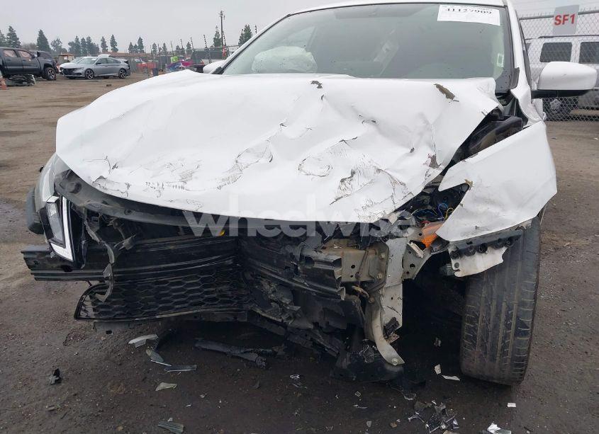 Photo 6 of 2018 Nissan Sentra S (VIN 3N1AB7AP5JY332982)
