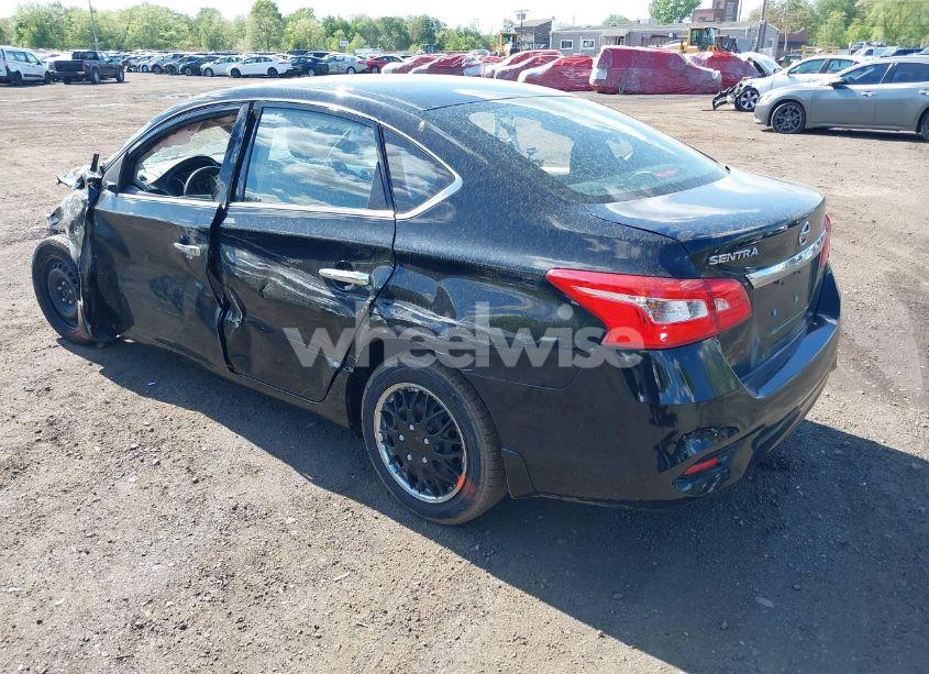 Photo 3 of 2018 Nissan Sentra S (VIN 3N1AB7AP5JY338569)