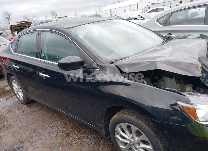 Photo 13 of 2019 Nissan Sentra SV (VIN 3N1AB7AP5KL606065)