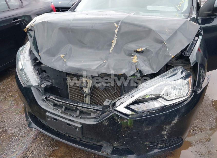 Photo 6 of 2019 Nissan Sentra SV (VIN 3N1AB7AP5KL606065)