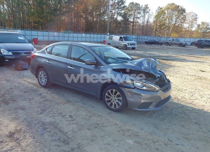 2019 Nissan Sentra SV (VIN 3N1AB7AP5KL606213) main photo