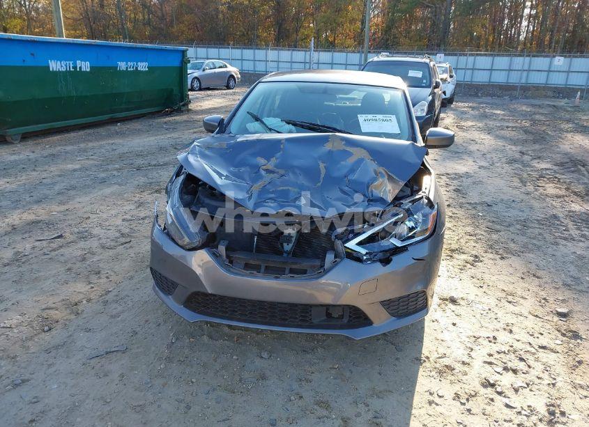 Photo 6 of 2019 Nissan Sentra SV (VIN 3N1AB7AP5KL606213)