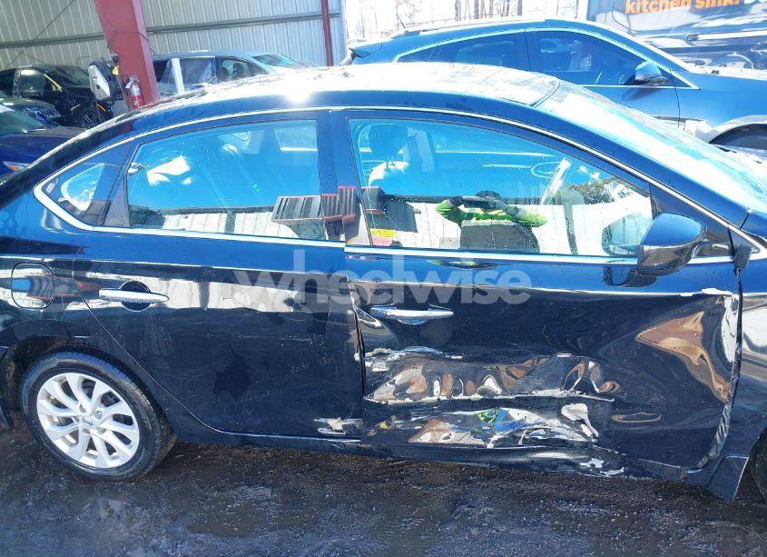 Photo 13 of 2019 Nissan Sentra SV (VIN 3N1AB7AP5KL608267)