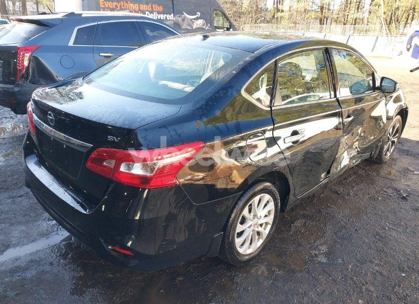 Photo 4 of 2019 Nissan Sentra SV (VIN 3N1AB7AP5KL608267)