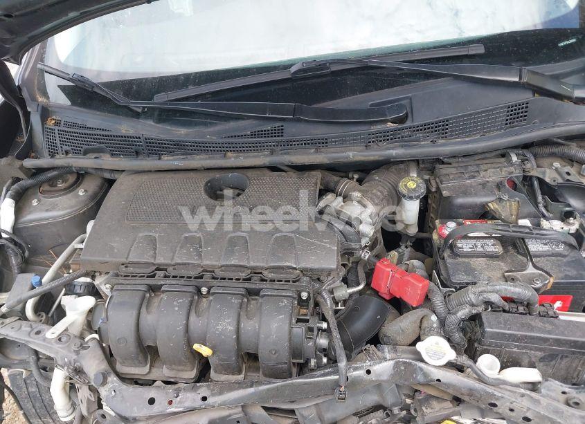 Photo 10 of 2019 Nissan Sentra SV (VIN 3N1AB7AP5KL608981)