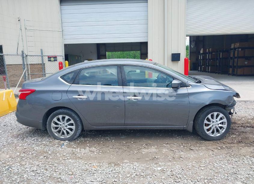 Photo 14 of 2019 Nissan Sentra SV (VIN 3N1AB7AP5KL608981)