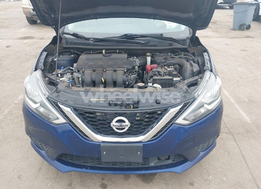 Photo 10 of 2019 Nissan Sentra SV (VIN 3N1AB7AP5KL610861)