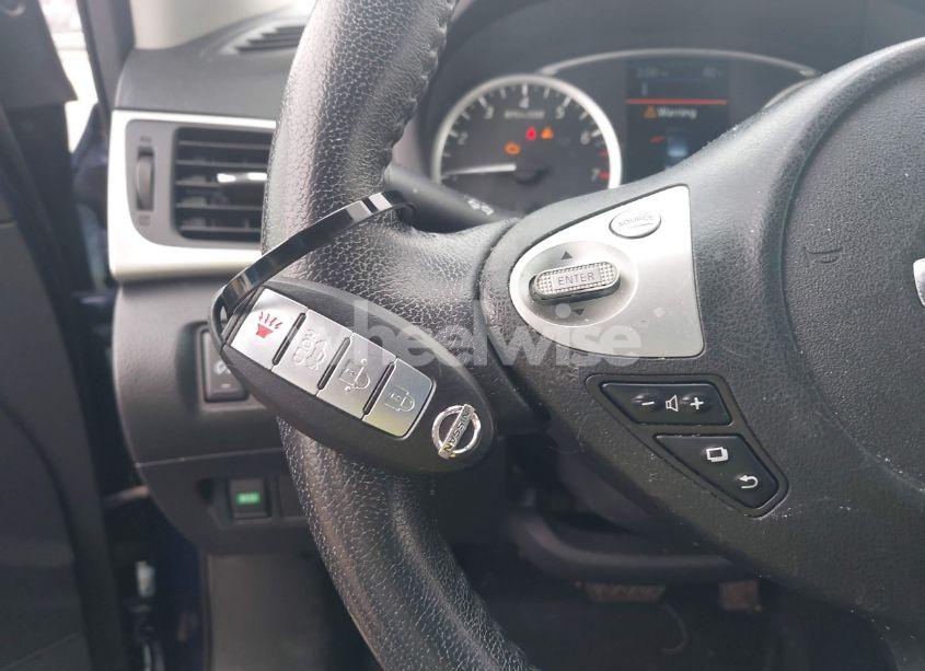 Photo 11 of 2019 Nissan Sentra SV (VIN 3N1AB7AP5KL610861)