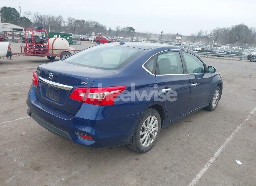 Photo 4 of 2019 Nissan Sentra SV (VIN 3N1AB7AP5KL610861)