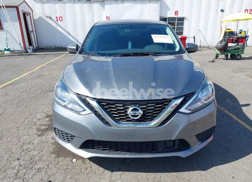 Photo 12 of 2019 Nissan Sentra SV (VIN 3N1AB7AP5KL612335)