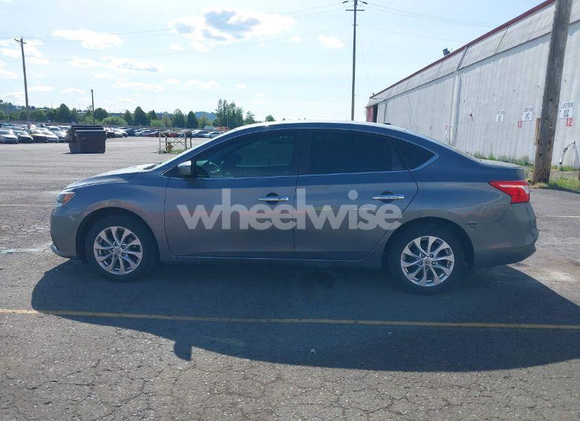 Photo 14 of 2019 Nissan Sentra SV (VIN 3N1AB7AP5KL612335)
