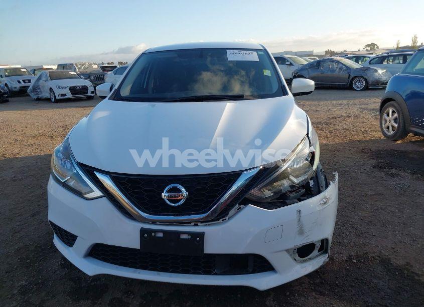Photo 12 of 2019 Nissan Sentra SV (VIN 3N1AB7AP5KL613050)