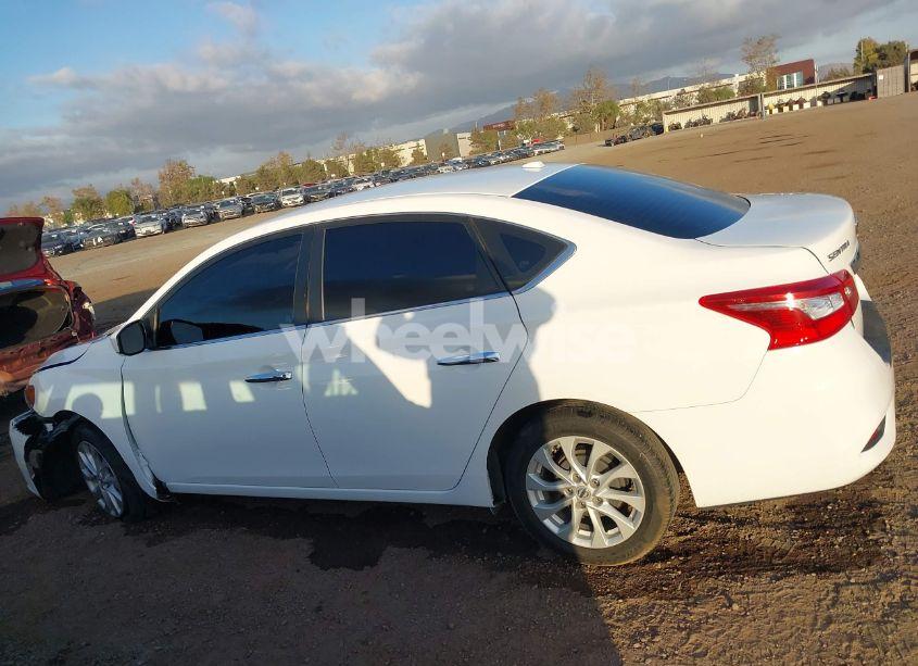 Photo 14 of 2019 Nissan Sentra SV (VIN 3N1AB7AP5KL613050)