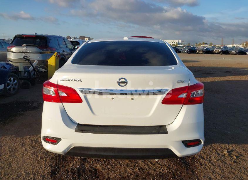 Photo 16 of 2019 Nissan Sentra SV (VIN 3N1AB7AP5KL613050)