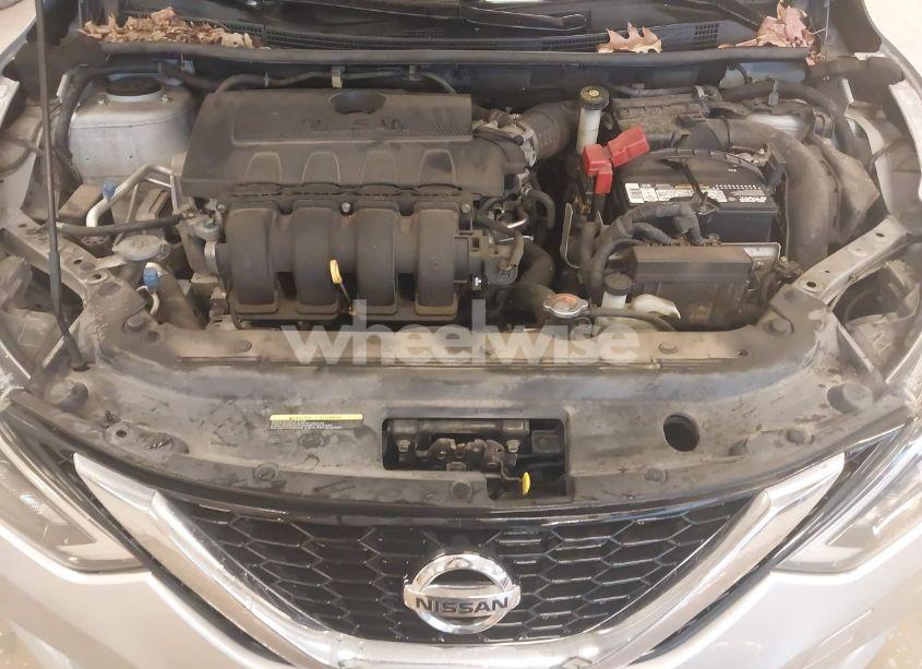 Photo 10 of 2019 Nissan Sentra SV (VIN 3N1AB7AP5KL614067)