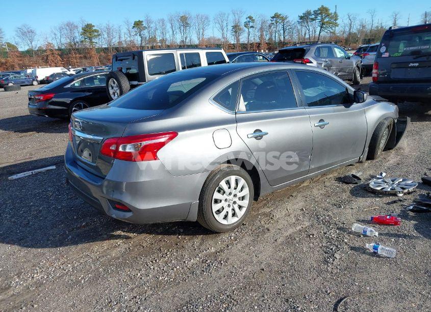 Photo 4 of 2019 Nissan Sentra S (VIN 3N1AB7AP5KY202279)