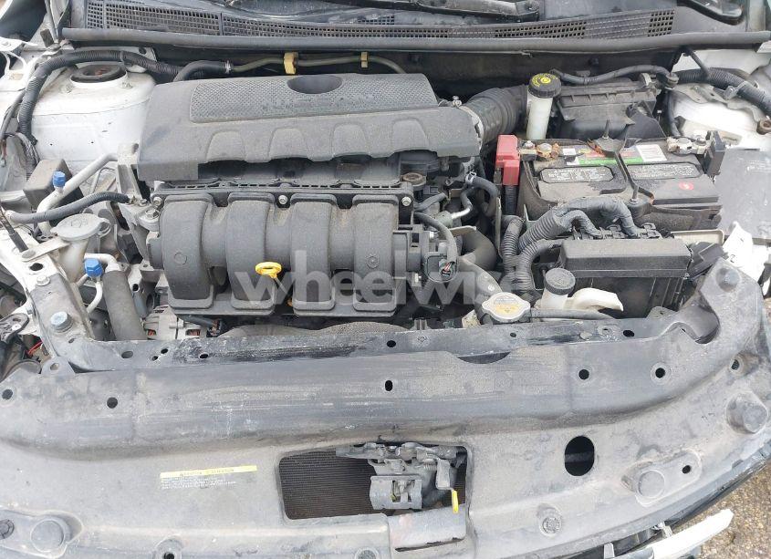 Photo 10 of 2019 Nissan Sentra S (VIN 3N1AB7AP5KY203223)