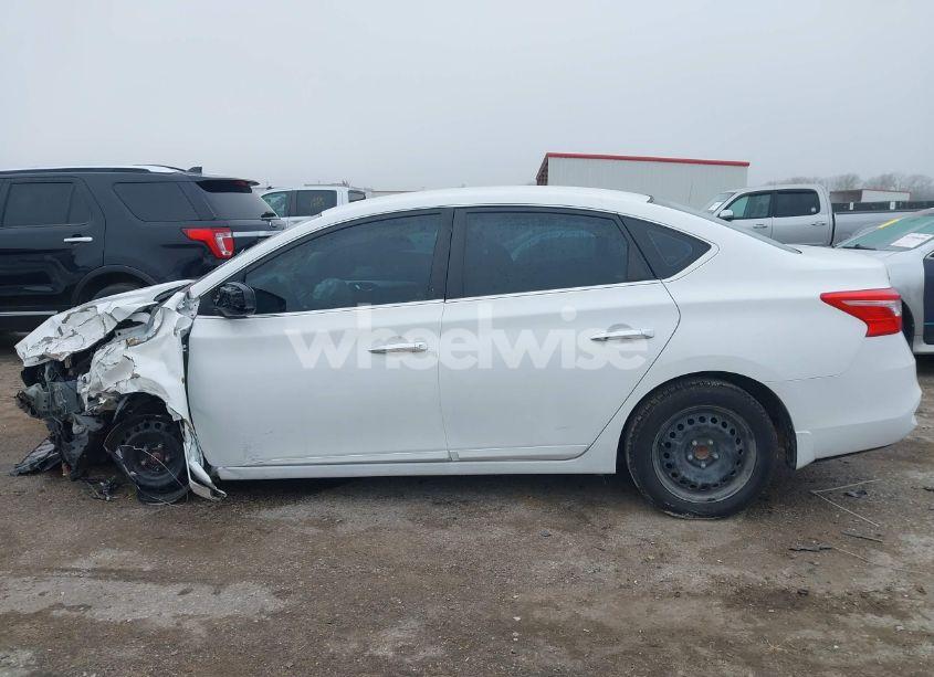 Photo 14 of 2019 Nissan Sentra S (VIN 3N1AB7AP5KY203223)