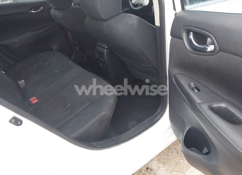 Photo 8 of 2019 Nissan Sentra S (VIN 3N1AB7AP5KY203223)