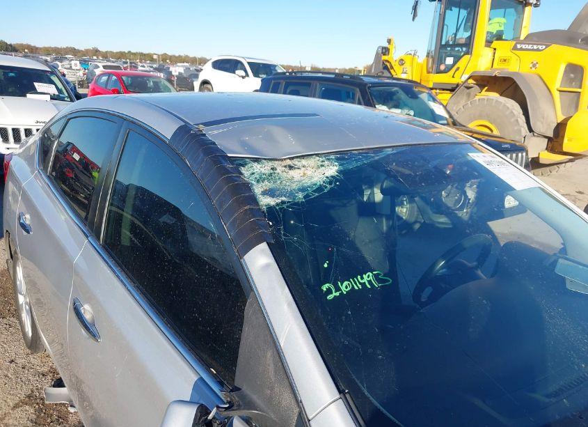 Photo 6 of 2019 Nissan Sentra S (VIN 3N1AB7AP5KY212522)