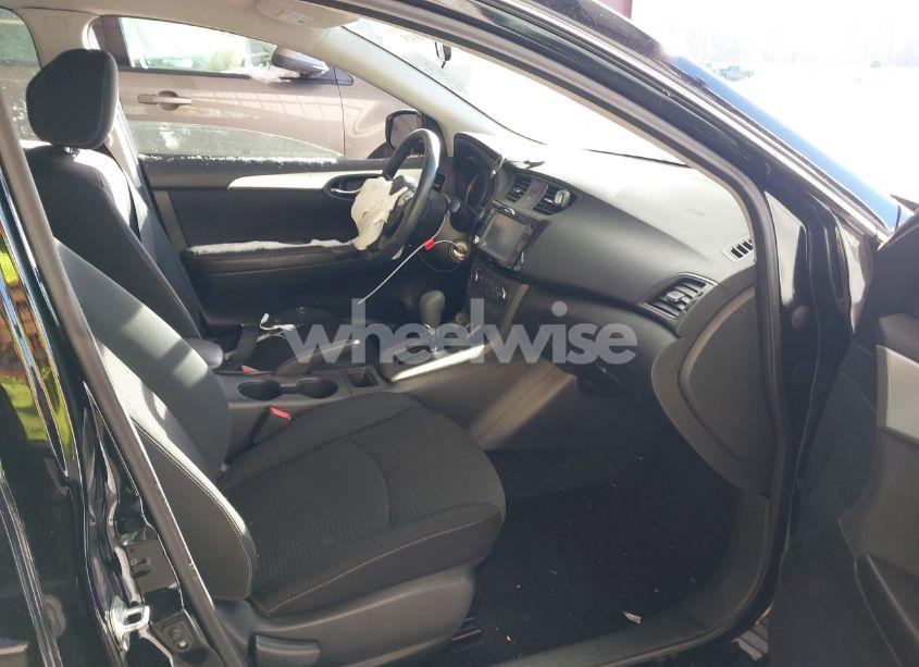 Photo 5 of 2019 Nissan Sentra S (VIN 3N1AB7AP5KY223987)