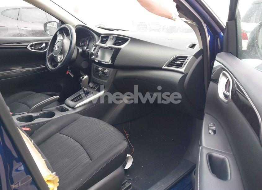 Photo 5 of 2019 Nissan Sentra SV (VIN 3N1AB7AP5KY248842)