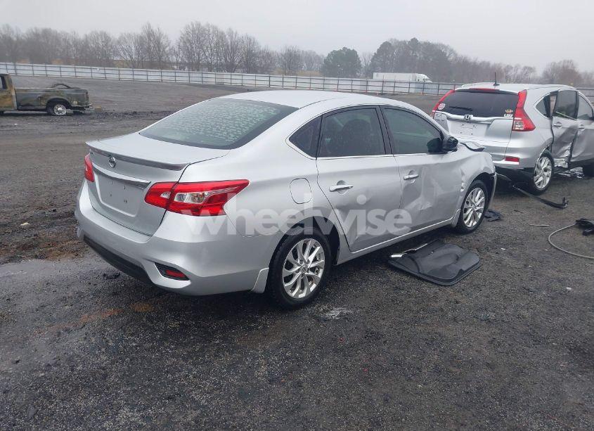 Photo 4 of 2019 Nissan Sentra S (VIN 3N1AB7AP5KY250414)