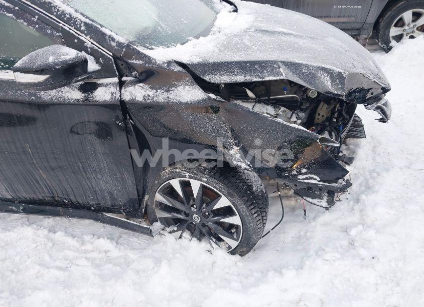 Photo 6 of 2019 Nissan Sentra SR (VIN 3N1AB7AP5KY251854)