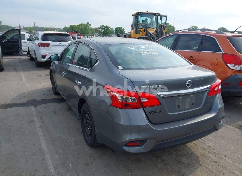 Photo 3 of 2019 Nissan Sentra S (VIN 3N1AB7AP5KY259422)