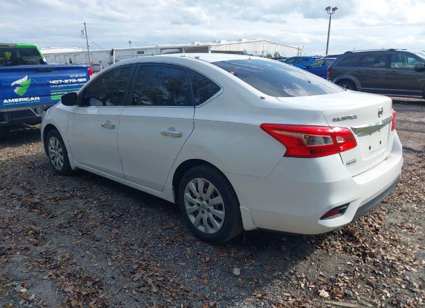 Photo 3 of 2019 Nissan Sentra S (VIN 3N1AB7AP5KY259937)