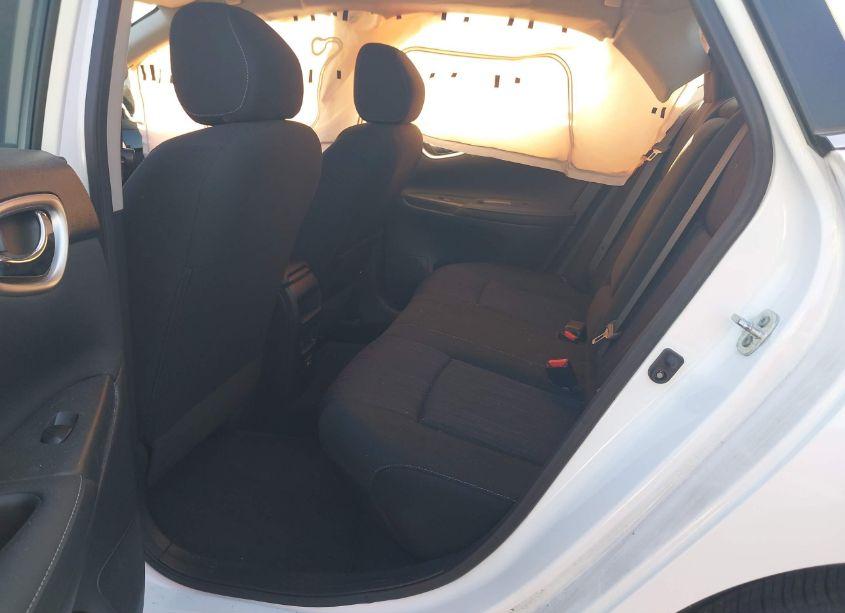 Photo 8 of 2019 Nissan Sentra SV (VIN 3N1AB7AP5KY272588)