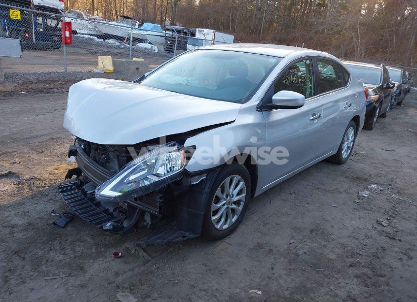 Photo 2 of 2019 Nissan Sentra SV (VIN 3N1AB7AP5KY285373)