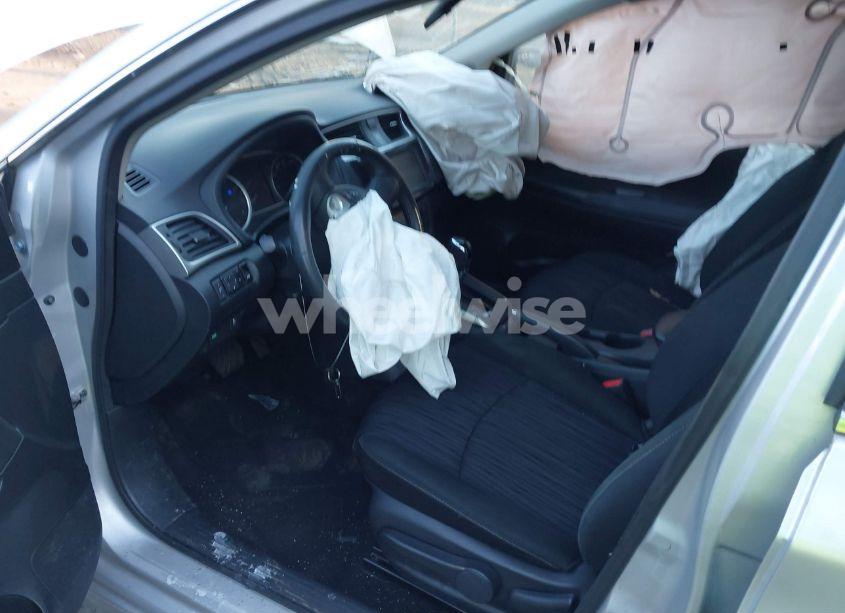 Photo 5 of 2019 Nissan Sentra SV (VIN 3N1AB7AP5KY285373)