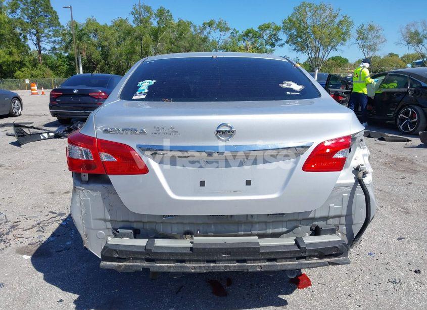 Photo 17 of 2019 Nissan Sentra S (VIN 3N1AB7AP5KY295658)