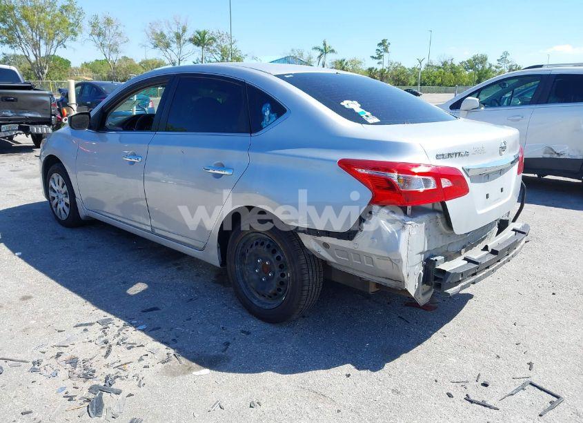 Photo 3 of 2019 Nissan Sentra S (VIN 3N1AB7AP5KY295658)