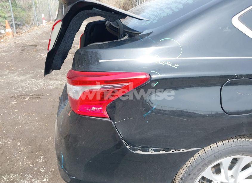 Photo 6 of 2019 Nissan Sentra S (VIN 3N1AB7AP5KY296969)