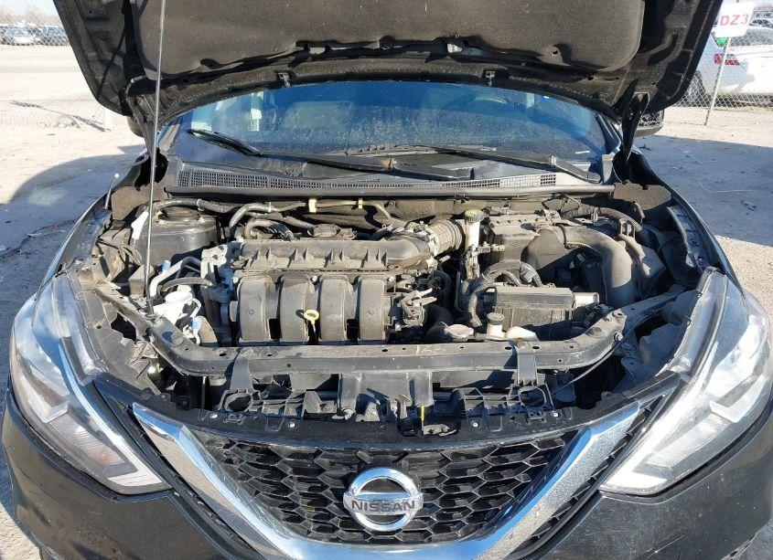 Photo 10 of 2019 Nissan Sentra S (VIN 3N1AB7AP5KY315956)