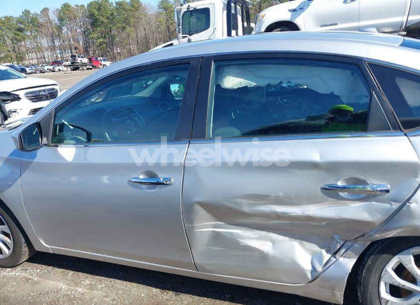 Photo 14 of 2019 Nissan Sentra SV (VIN 3N1AB7AP5KY317934)