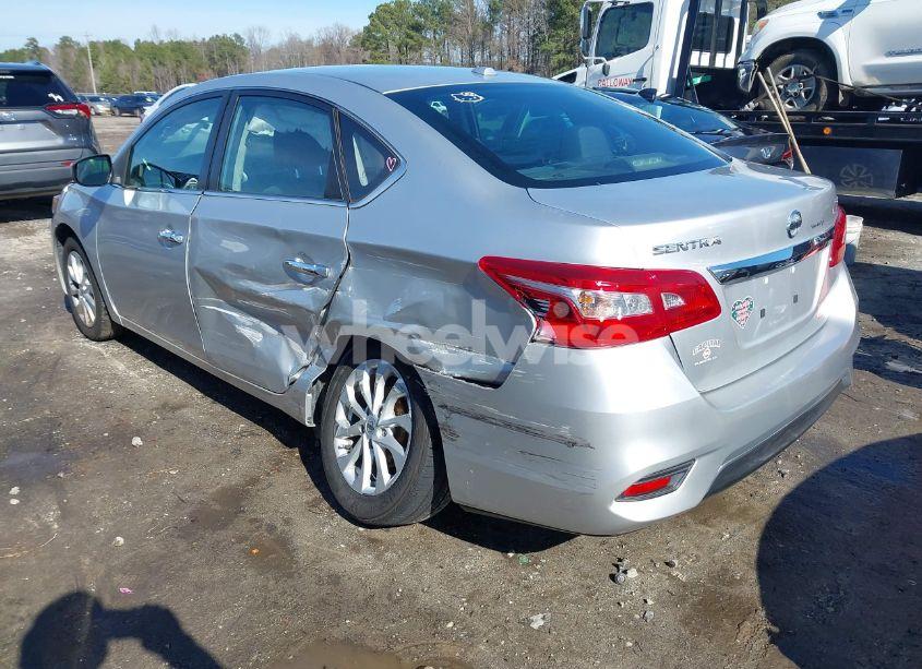 Photo 3 of 2019 Nissan Sentra SV (VIN 3N1AB7AP5KY317934)
