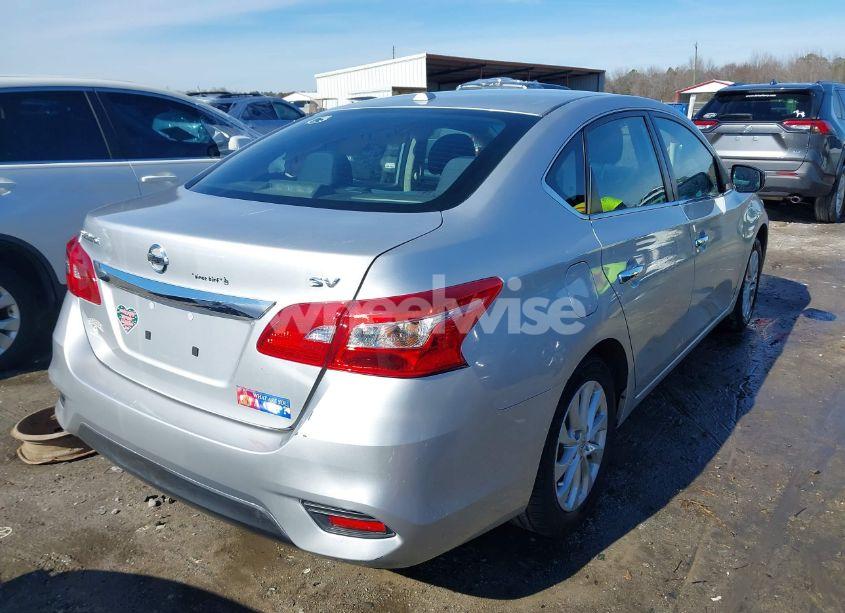 Photo 4 of 2019 Nissan Sentra SV (VIN 3N1AB7AP5KY317934)