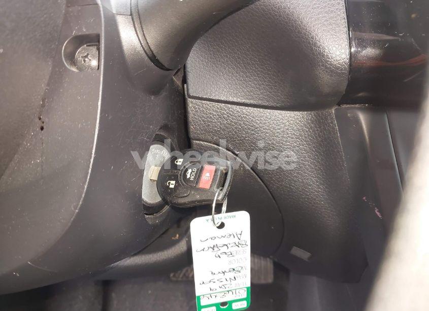 Photo 11 of 2019 Nissan Sentra S (VIN 3N1AB7AP5KY321384)