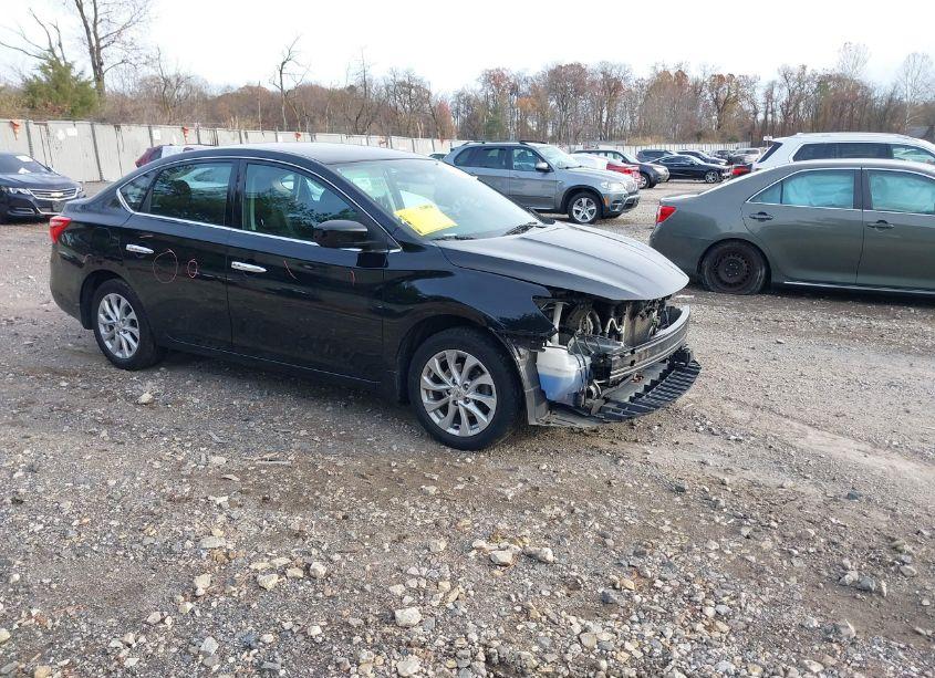 2019 Nissan Sentra SV (VIN 3N1AB7AP5KY329663) main photo